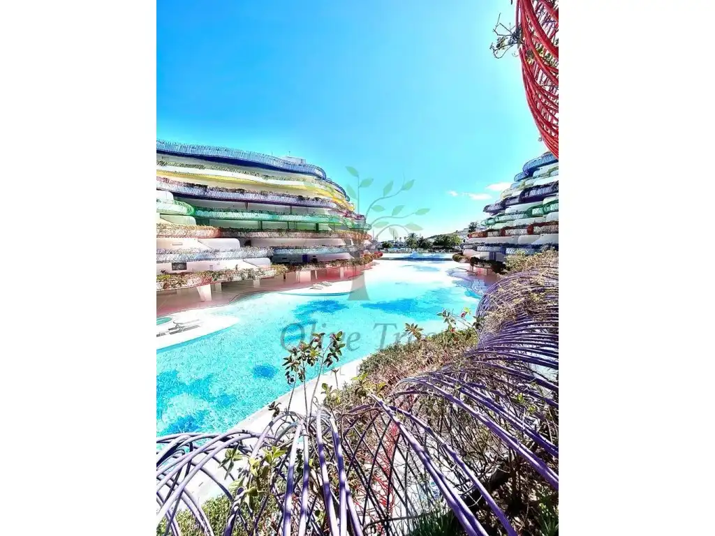 Apartment with pool for sale in Marina Botafoc - Platja de Talamanca