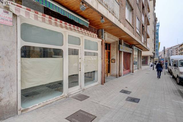 Local comercial en Venta en Zubiaurre Kalea, 3, Irun, Spain, 3 en Pinar - Anaka - Belaskoenea