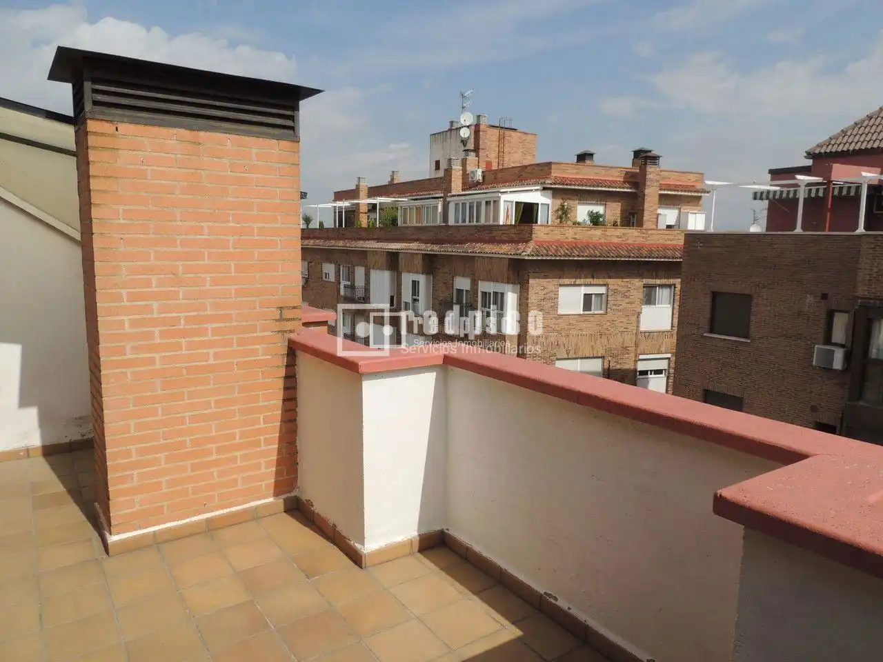 Vista exterior de Àtic de lloguer en Madrid amb Aire condicionat, Calefacció i Parquet
