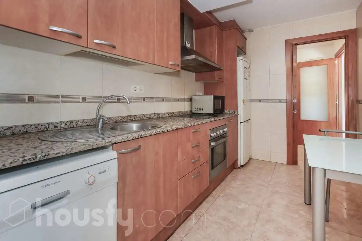 Cuina de Dúplex en venda en Sant Vicenç de Castellet amb Aire condicionat, Terrassa i Traster