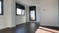 Dormitori de Àtic de lloguer en  Madrid Capital amb Aire condicionat, Calefacció i Parquet