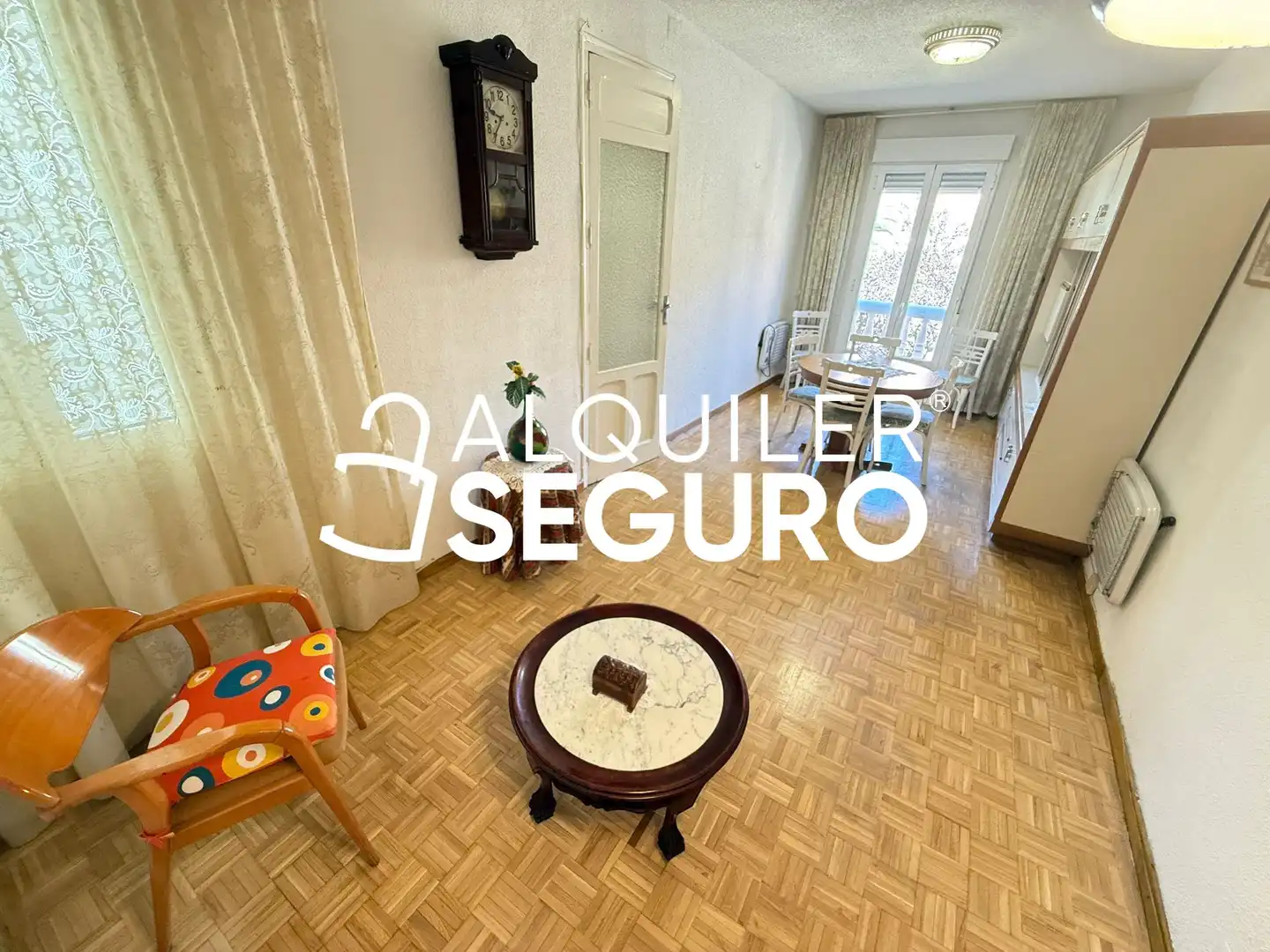 Schlafzimmer von Wohnung zur Miete in Madrid mit Heizung und Möbliert