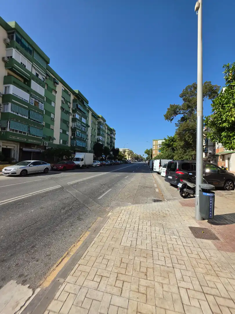 Vista exterior de Piso de alquiler en Málaga con Balcón
