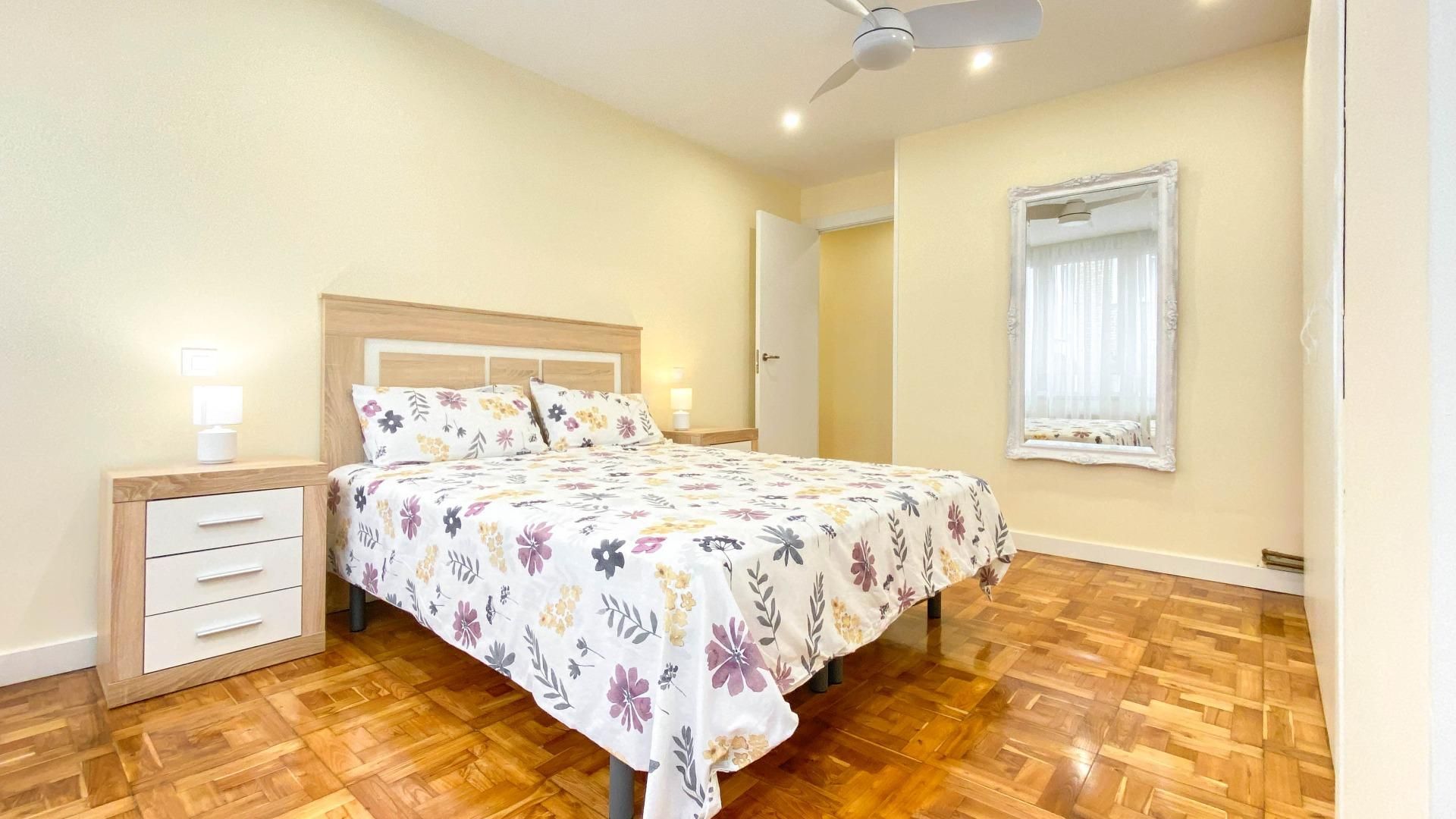 Habitación de Piso de alquiler en Santander con Calefacción y Amueblado