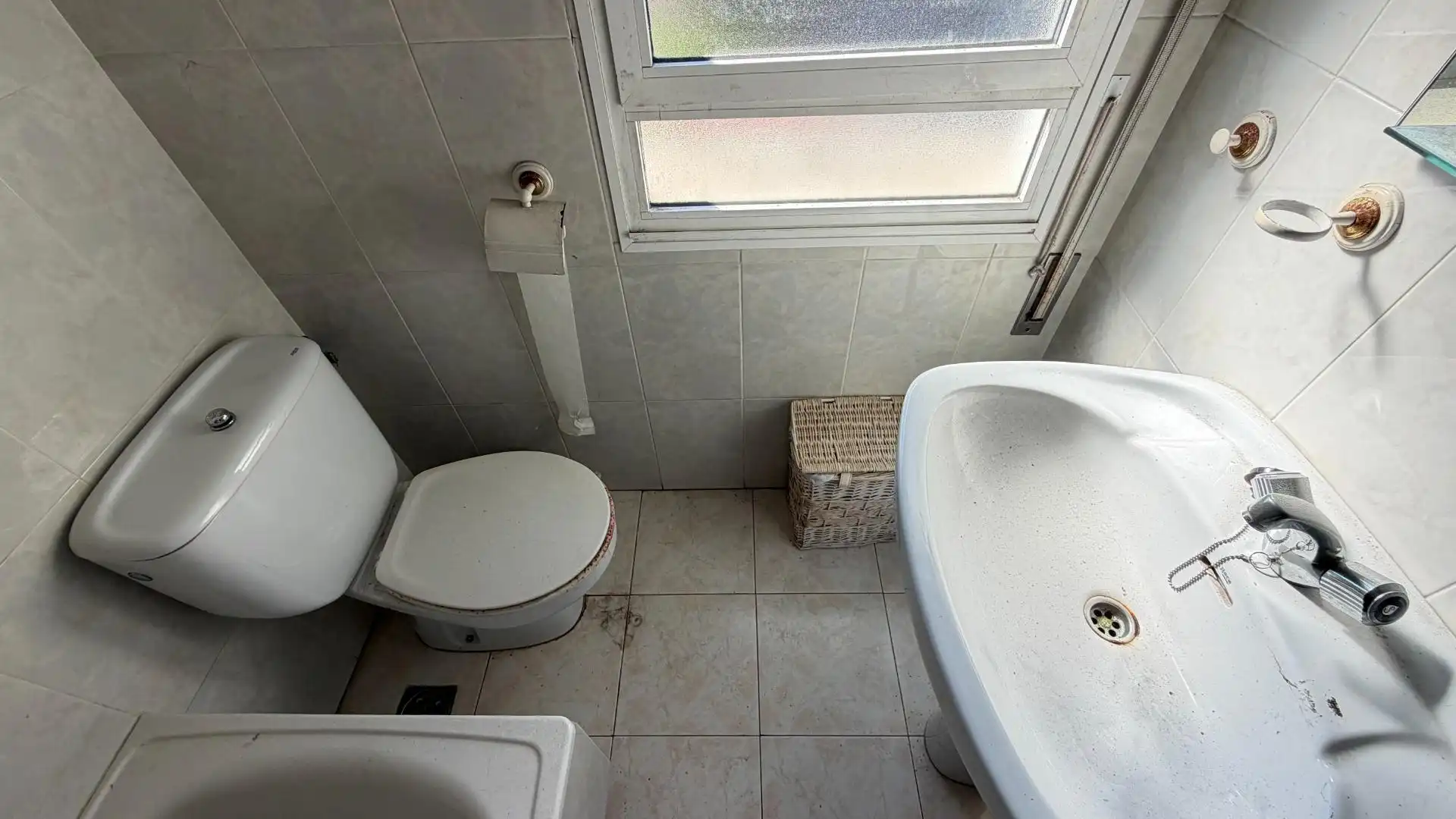 Bathroom of Flat for sale in Vigo   with Storage room