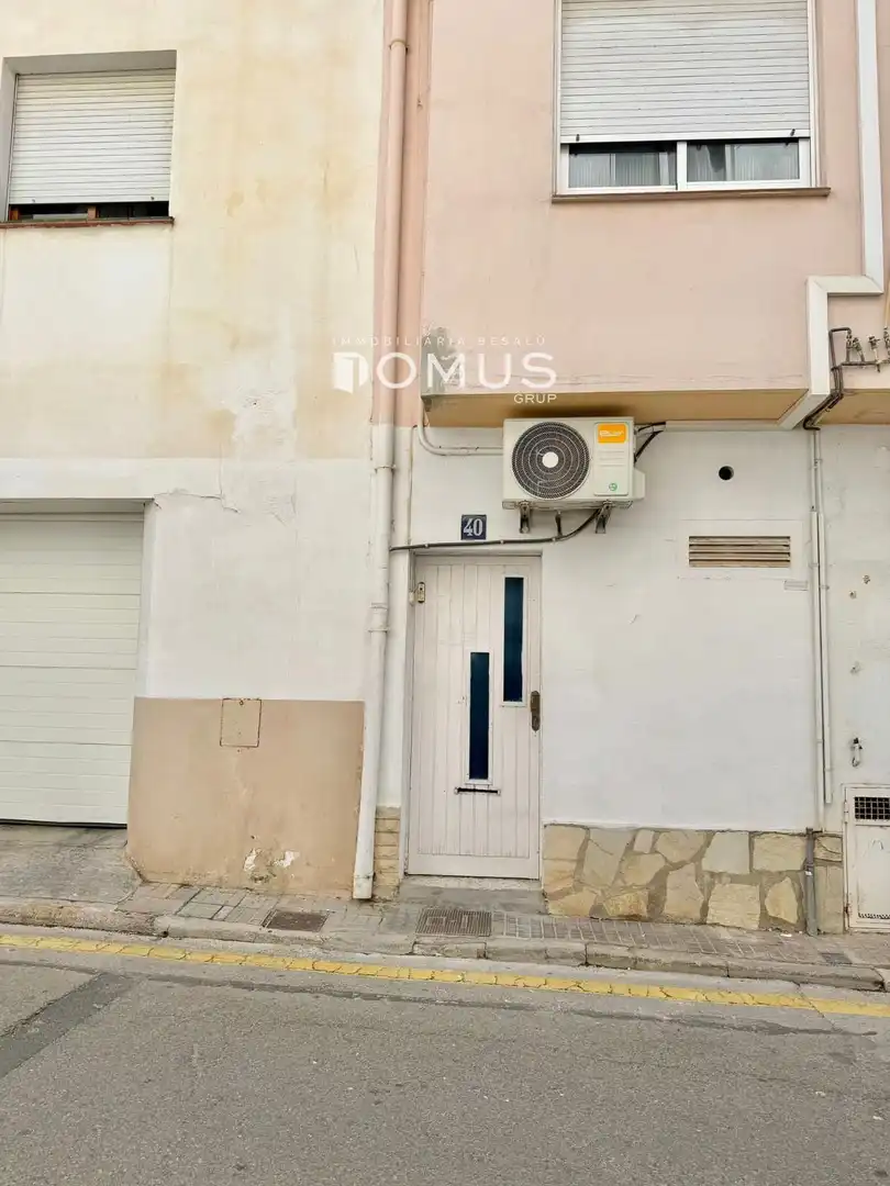 Exterior view of Flat for sale in L'Escala  with Terrace and Storage room