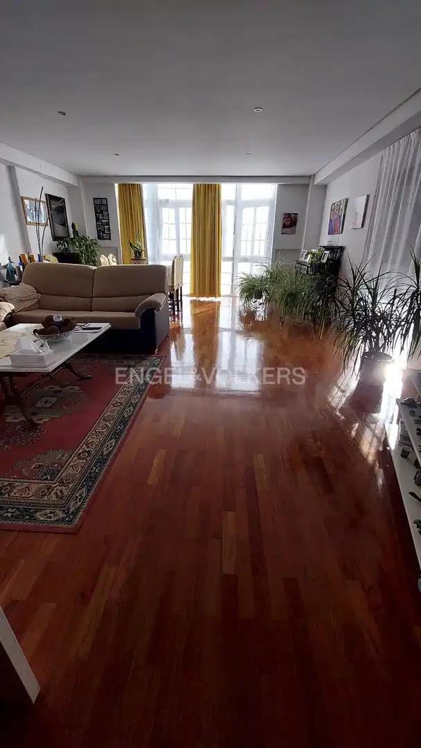 Vista exterior de Casa o chalet en venta en Madrid con Aire acondicionado, Calefacción y Jardín privado