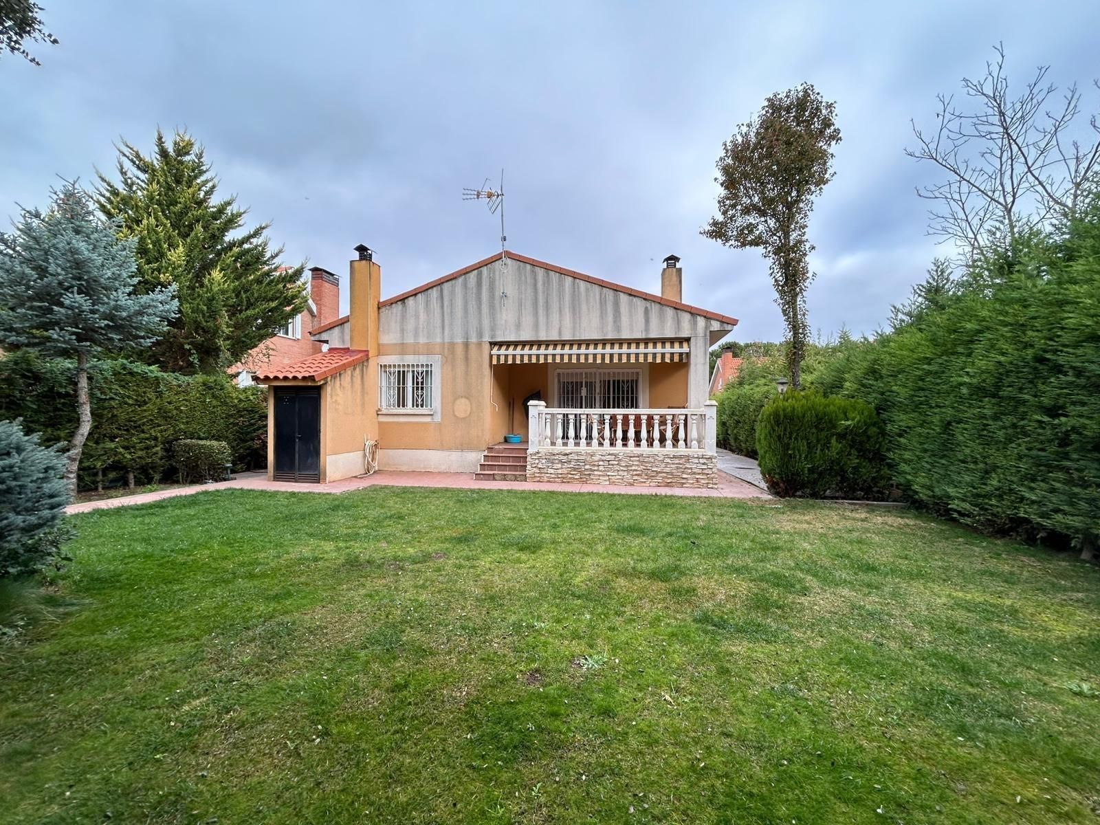 Jardín de Casa o chalet en venta en Pioz con Calefacción, Jardín privado y Alarma