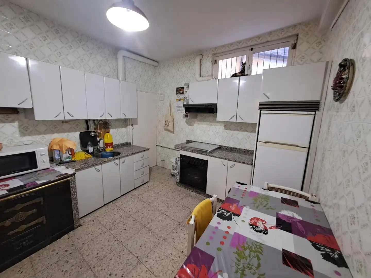 Cuina de Finca rústica en venda en Folgoso de la Ribera amb Calefacció i Moblat