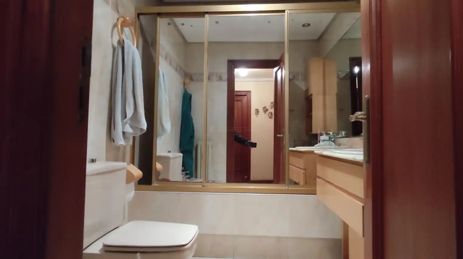 Badezimmer von Wohnung zum Verkauf in  Logroño mit Heizung, Terrasse und Balkon