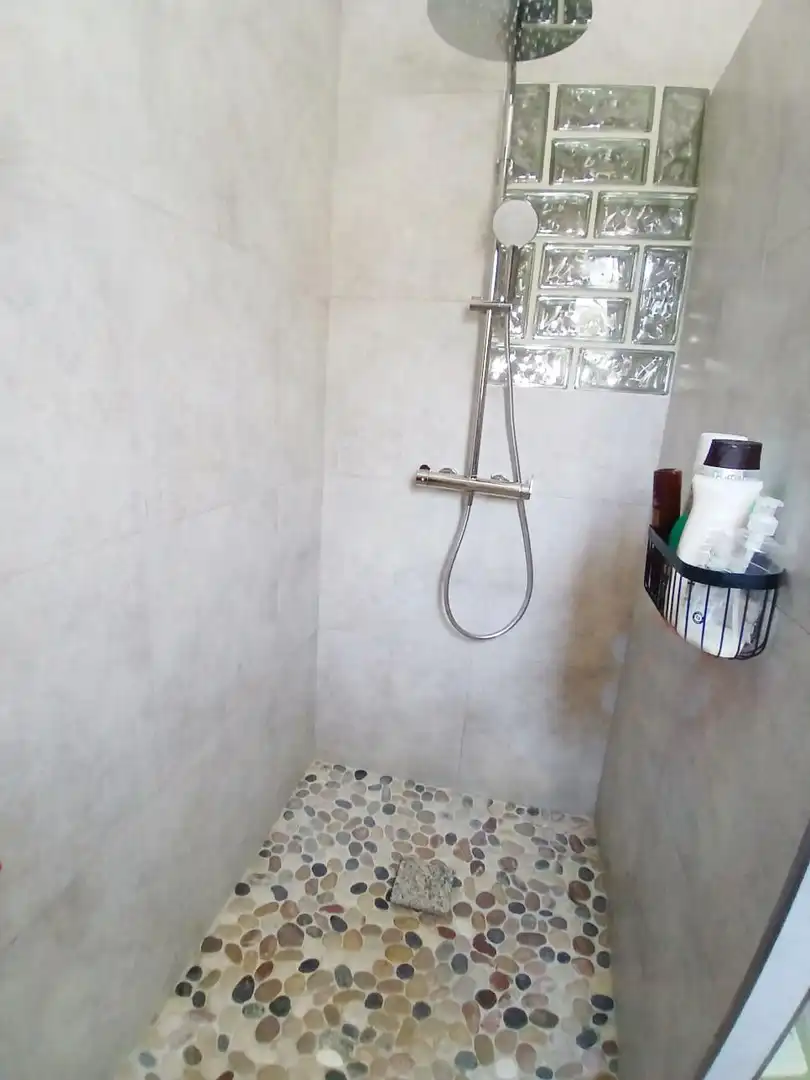 Badezimmer von Haus oder Chalet zum Verkauf in Aljaraque mit Heizung, Privatgarten und Schwimmbad