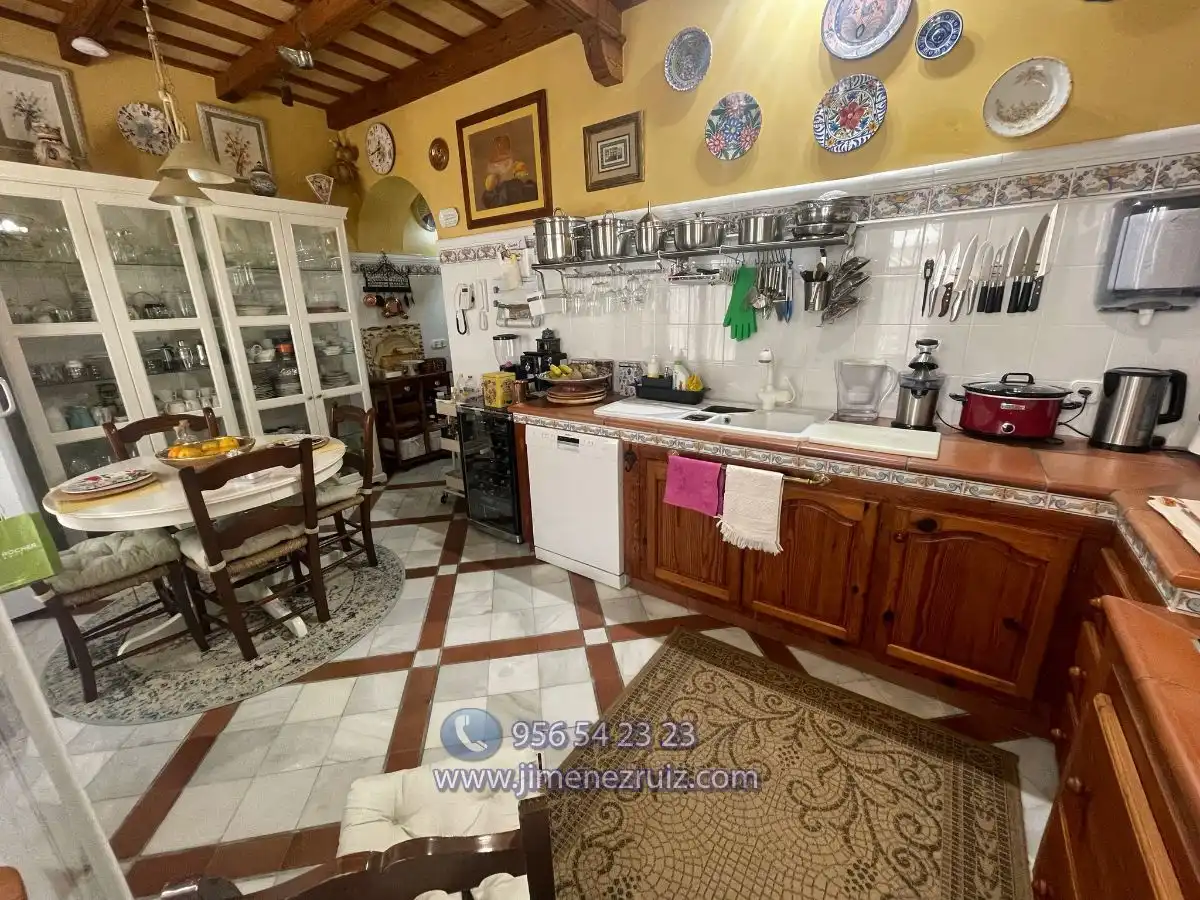 Cuina de Casa o xalet en venda en El Puerto de Santa María amb Terrassa, Traster i Balcó