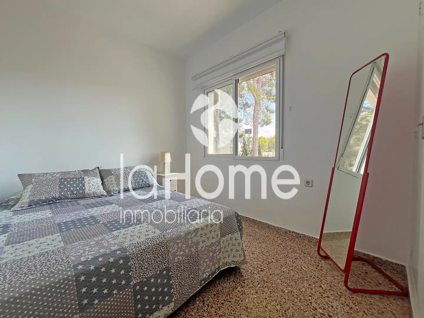 Dormitori de Casa o xalet en venda en Paterna amb Aire condicionat, Jardí privat i Terrassa