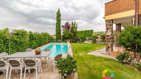 Foto 4 de Casa adosada en venta en Bargas, Toledo