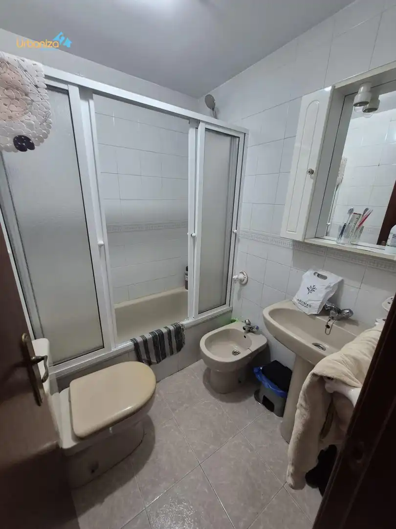 Baño de Piso en venta en Badajoz con Aire acondicionado
