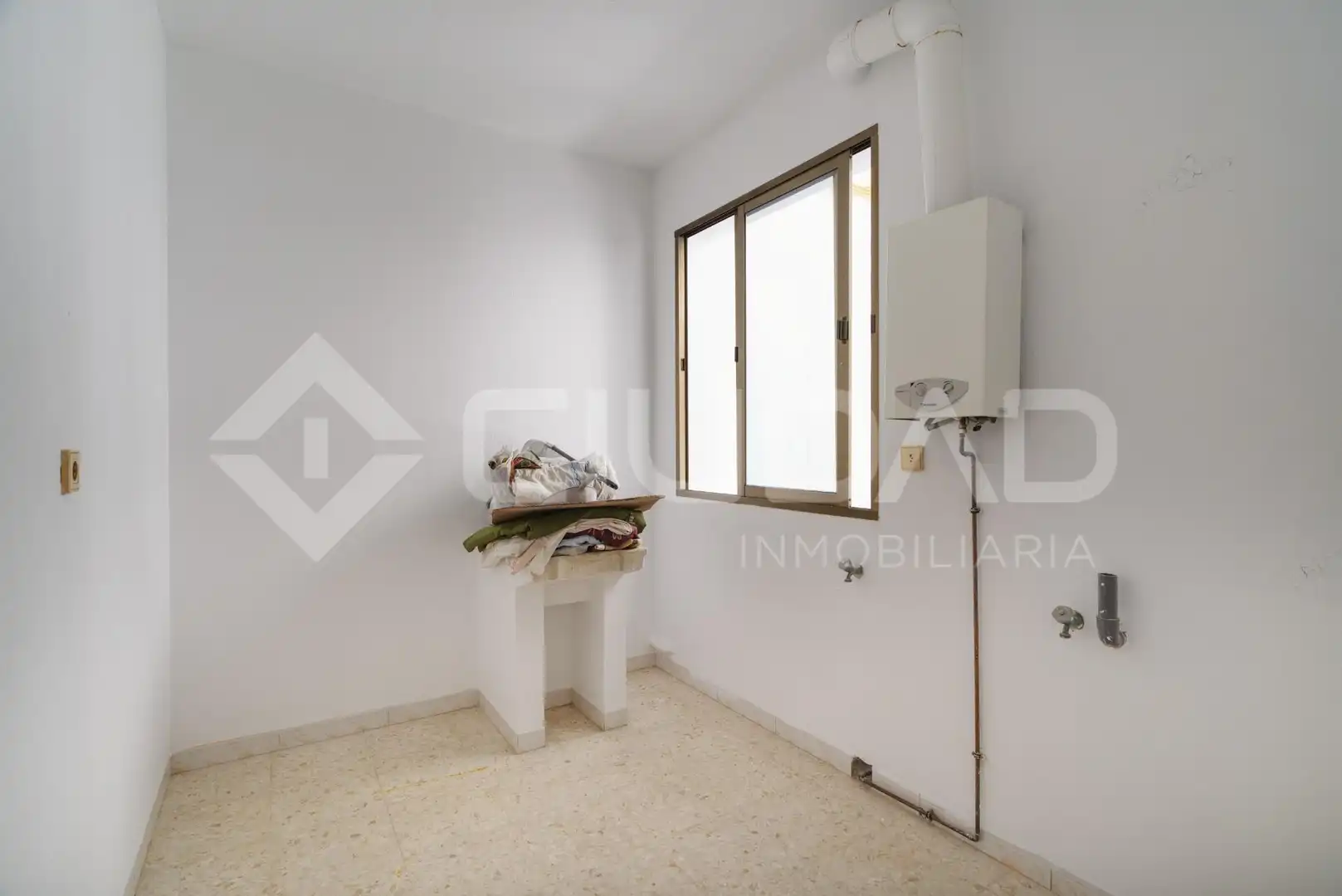 Habitación de Casa o chalet en venta en La Puebla del Río con Terraza