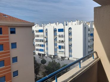 Piso con balcón en venta en Calle Fernán Núñez 12