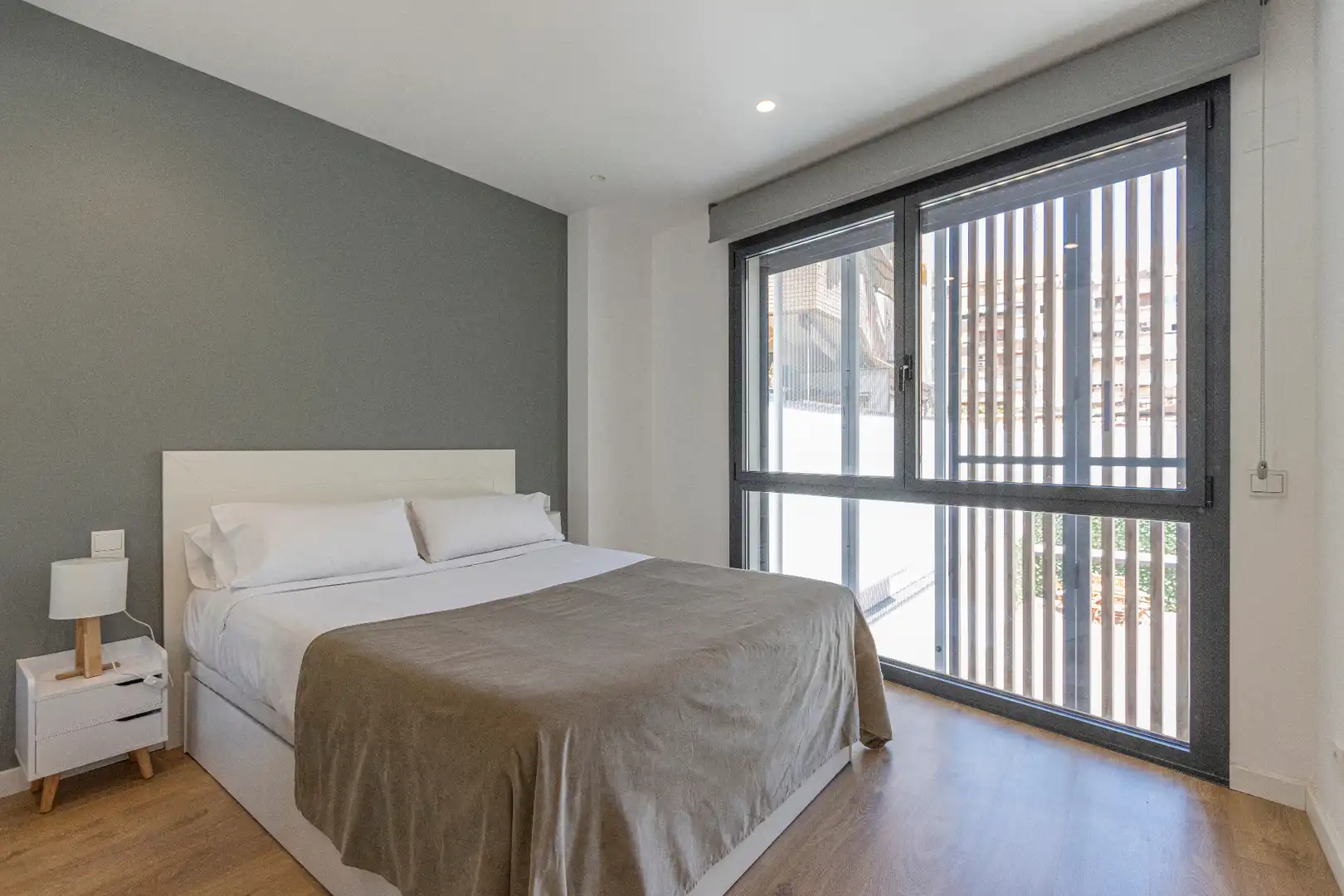 Bedroom of Duplexes for sale in Barcelona  with Air Conditioner, Heating and Parquet flooring