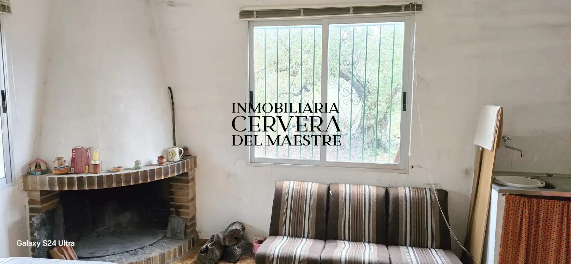 Vista exterior de Finca rústica en venda en Cervera del Maestre amb Moblat