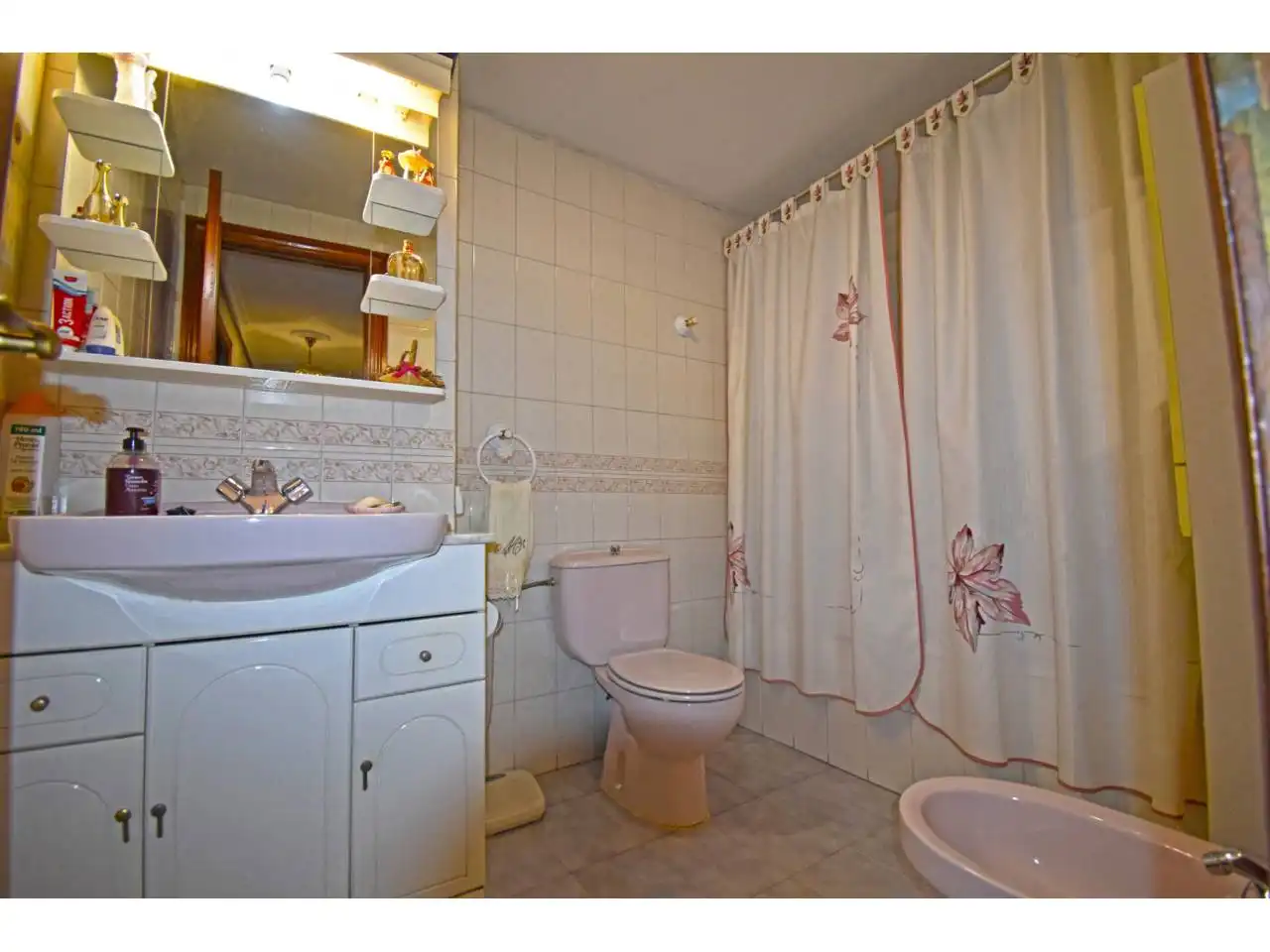 Baño de Piso en venta en León Capital  con Calefacción, Parquet y Terraza