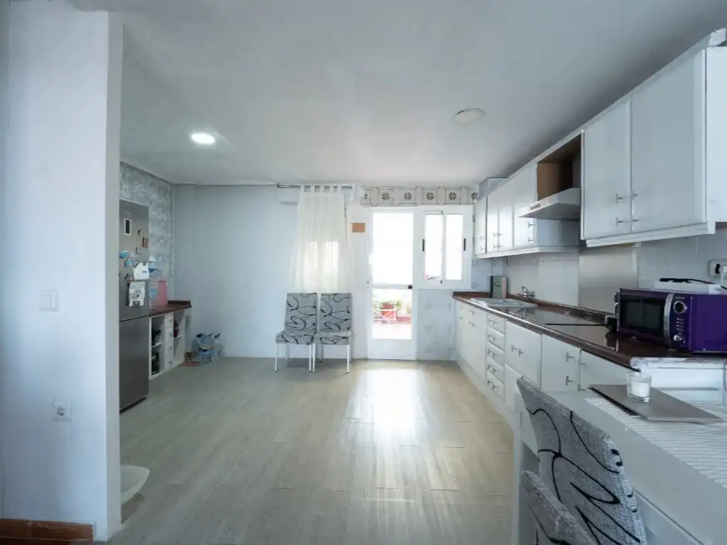 Cuina de Pis en venda en Riba-roja de Túria amb Aire condicionat i Terrassa