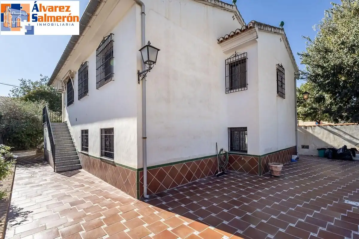 Chalet en Ogijares, imagen 2