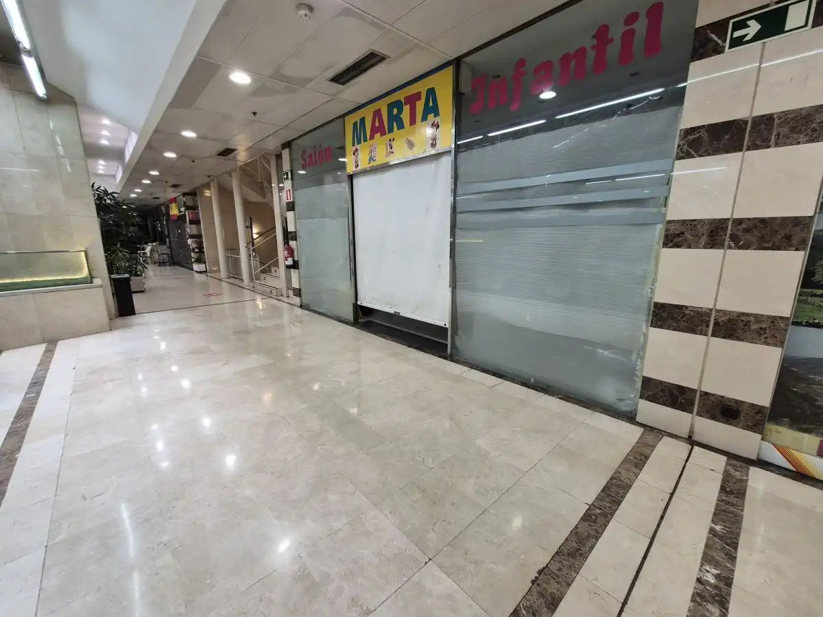 Business premises for sale in Centro - Casco Histórico