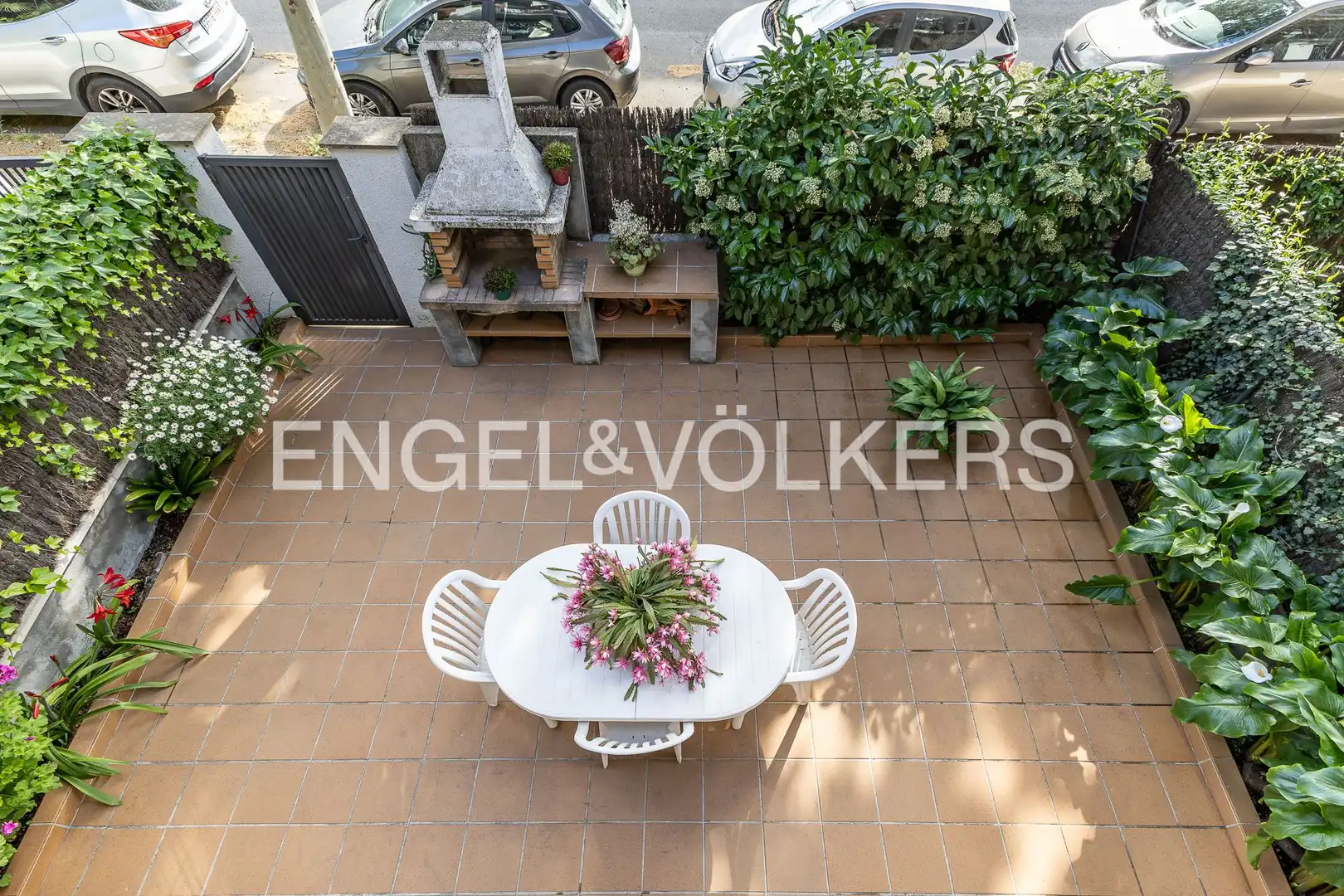 Terrassa de Casa o xalet en venda en Cerdanyola del Vallès amb Aire condicionat, Calefacció i Jardí privat