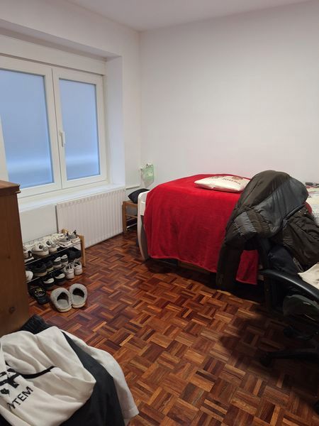 Dormitori de Pis en venda en Donostia - San Sebastián  amb Calefacció