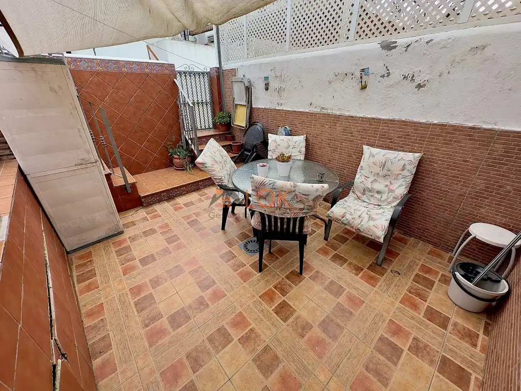 Houses for sale in Calle Antonio Jose Velasco, Churriana - El Pizarrillo - La Noria-Guadalsol