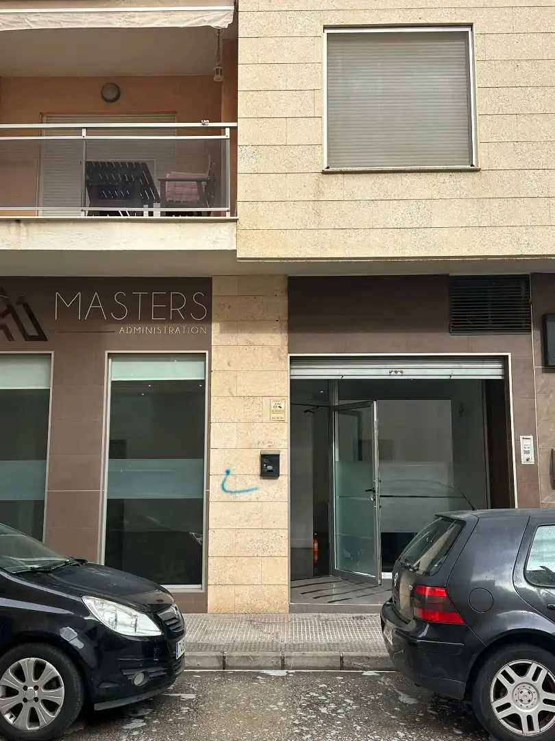 Local comercial de lloguer a Calle Pintor Sorolla 36C, imagen 2
