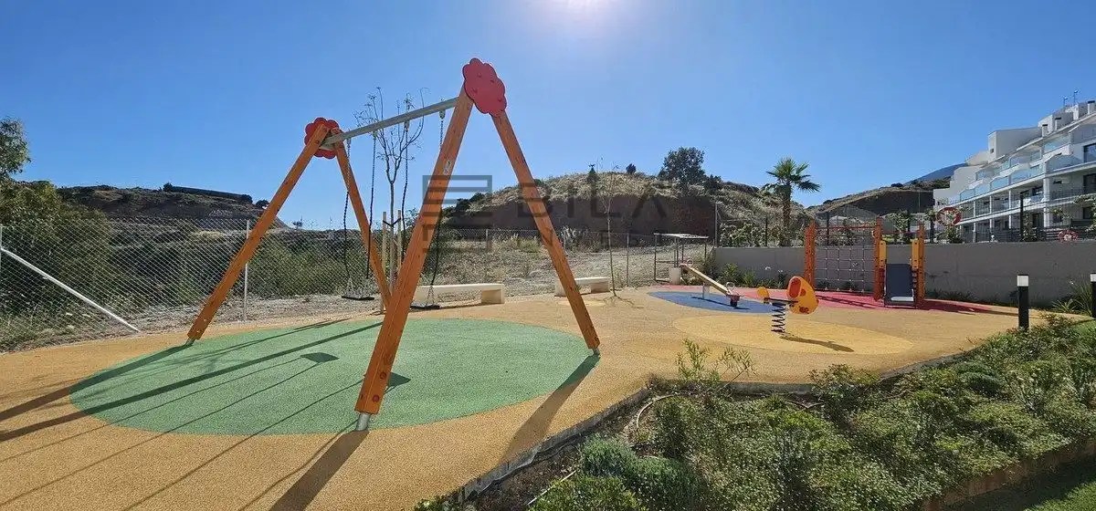 Vista exterior de Piso en venta en Fuengirola con Aire acondicionado, Terraza y Piscina