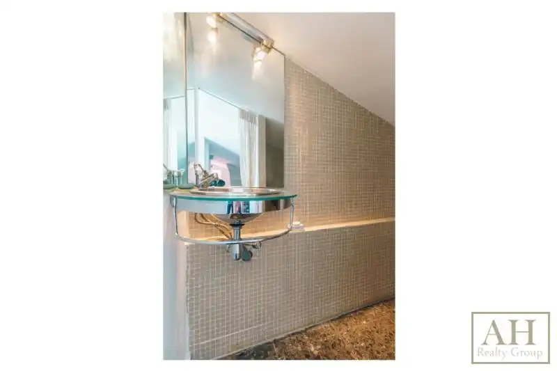 Badezimmer von Dachboden zum Verkauf in Altea