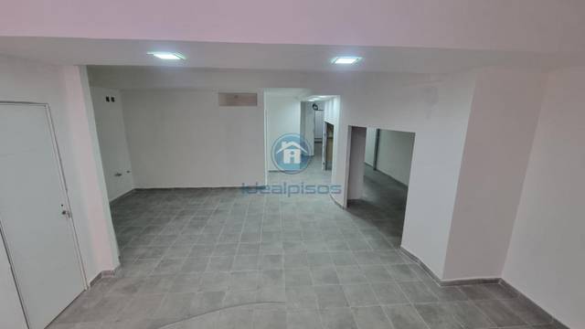 Local comercial en Venta en Pla de Bon Repós