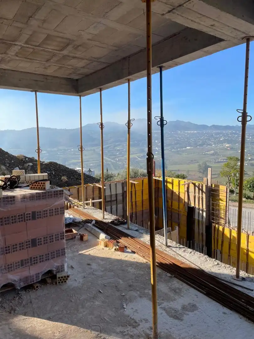Vista exterior de Casa o chalet en venta en Coín con Calefacción, Jardín privado y Terraza
