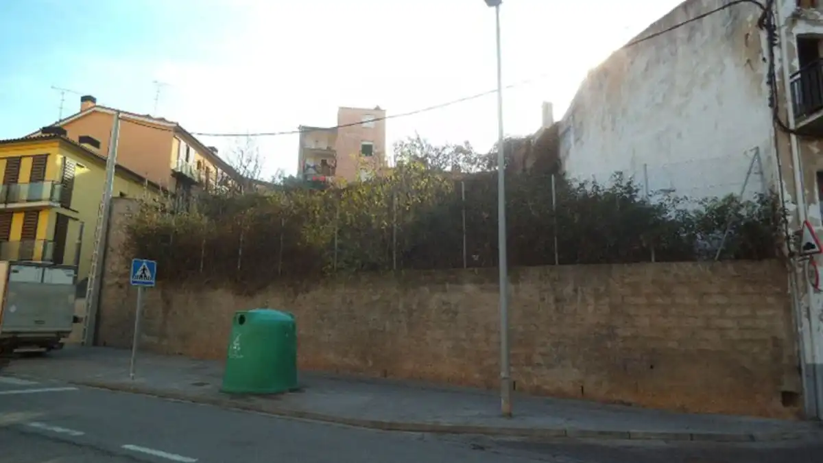 Wohnbaugrundstück zum Verkauf in Carrer Pirineu, imagen 3