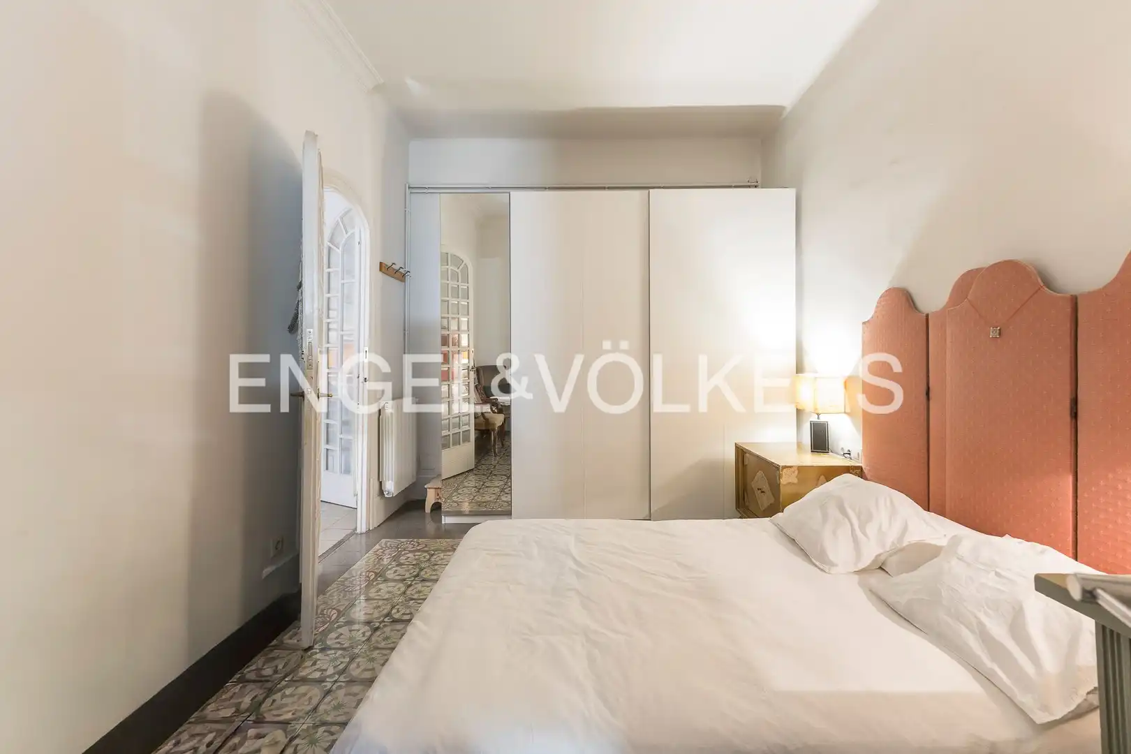 Habitación de Dúplex en venta en Barcelona con Calefacción, Terraza y Trastero