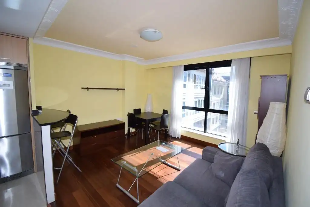 Sala de estar de Apartamento en venta en A Coruña Capital  con Calefacción, Trastero y Amueblado