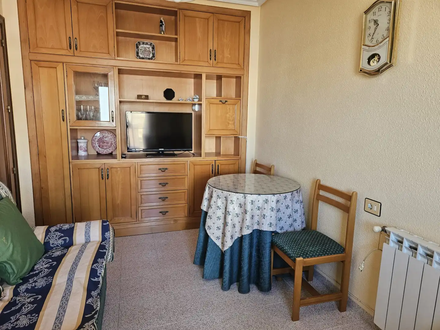Wohnzimmer von Wohnung zum Verkauf in Castellón de la Plana / Castelló de la Plana mit Heizung, Möbliert und Ofen