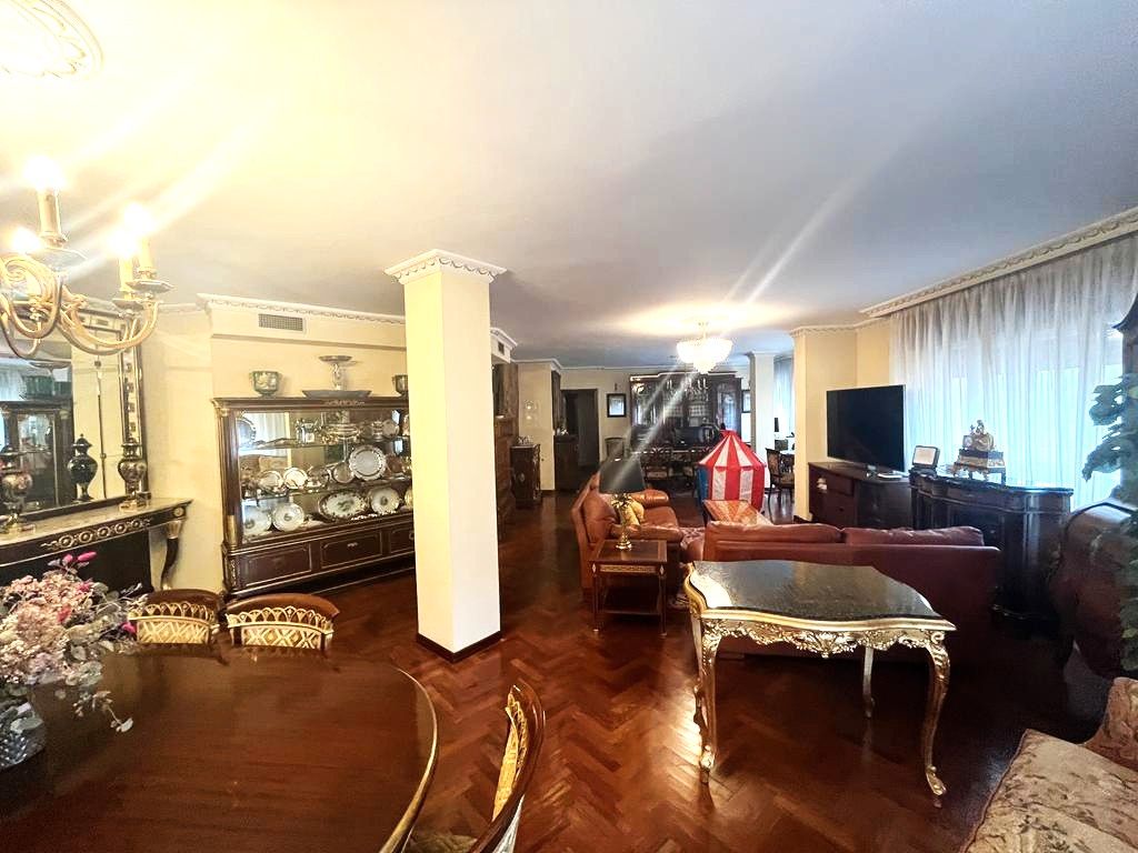 Living room of Flat for sale in  Albacete Capital  with Air Conditioner, Heating and Parquet flooring