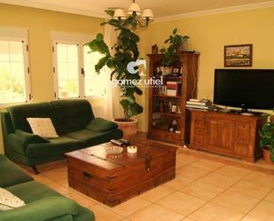 Living room of Building for sale in Cuenca Capital