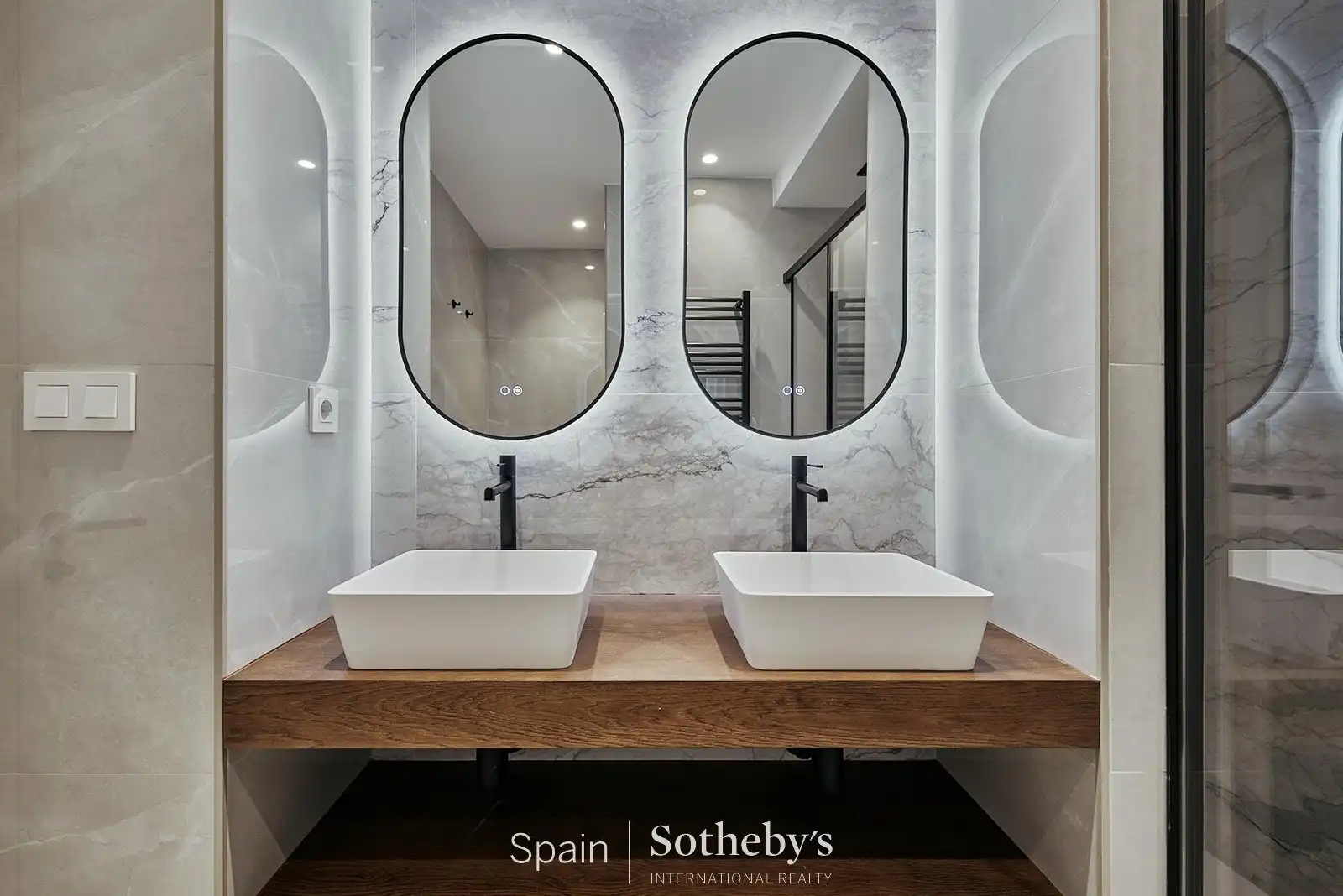 Bany de Apartament en venda en Madrid amb Aire condicionat, Calefacció i Terrassa