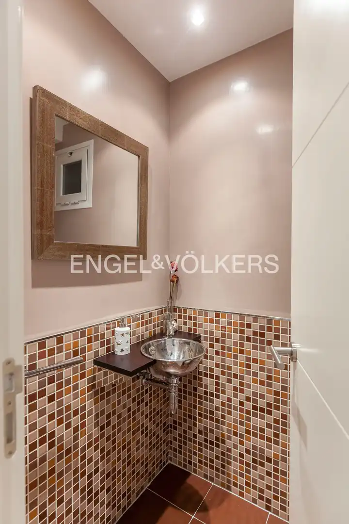 Bathroom of Flat for rent in Barrio de Salamanca