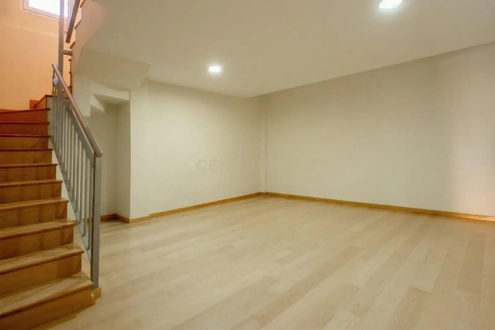Houses for sale in Fuengirola  with Air Conditioner, Private garden and Storage room