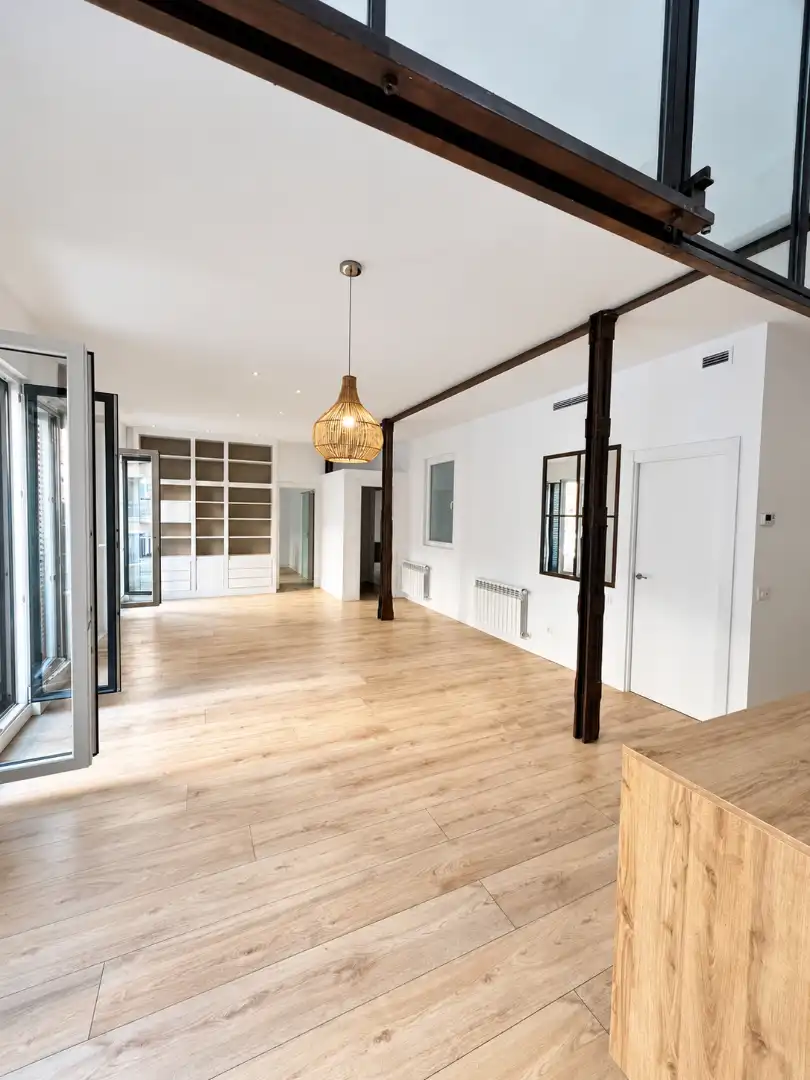 Flat with terrace for sale in Calle de Sebastián Elcano, imagen 2