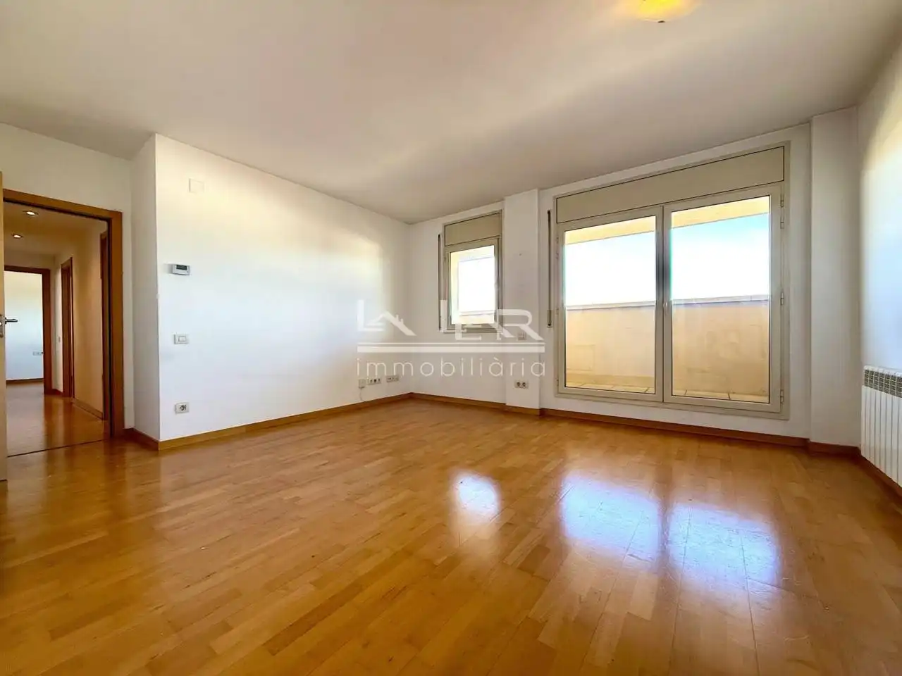 Sala de estar de Piso en venta en Vic con Calefacción, Parquet y Terraza