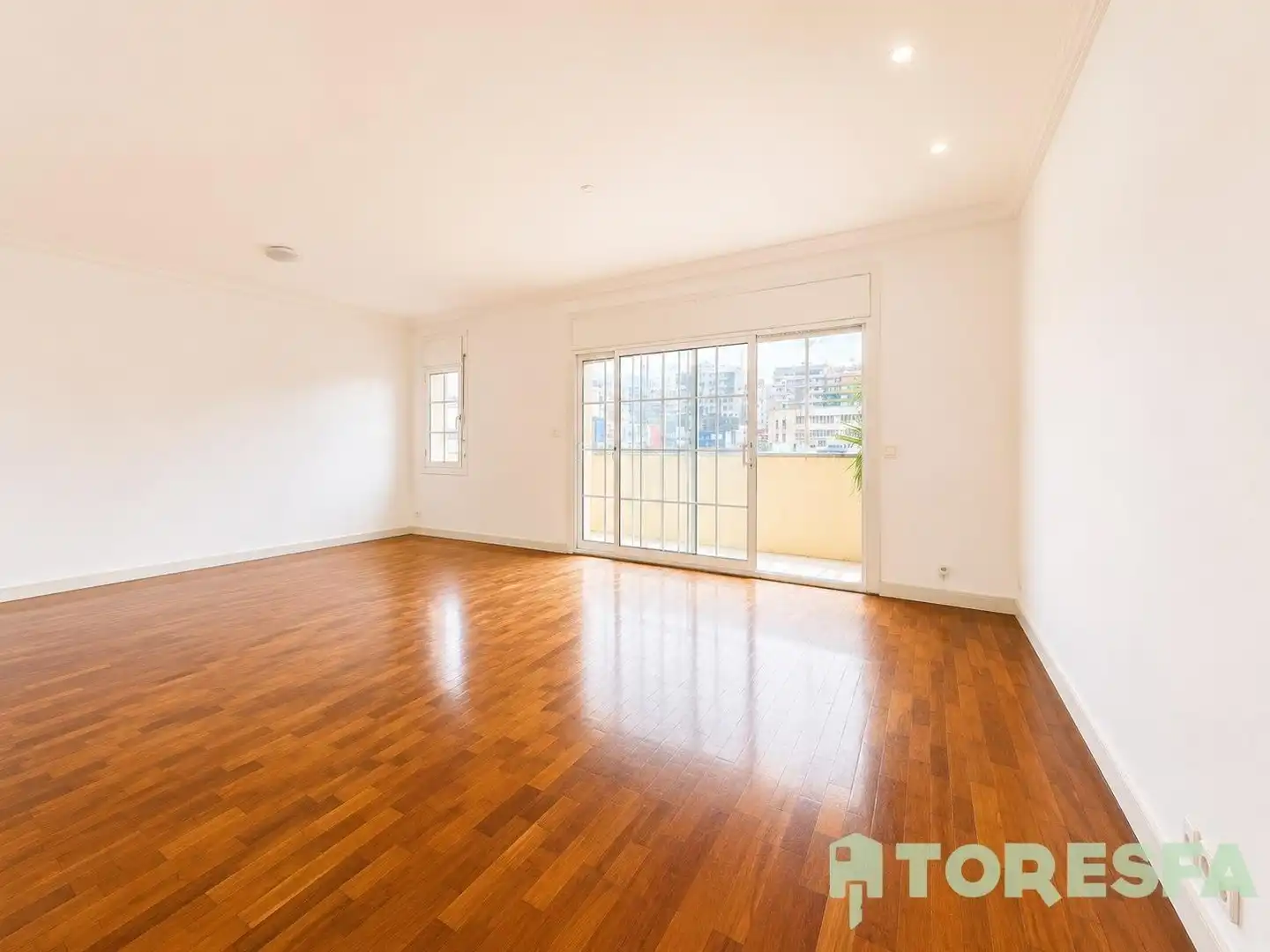 Vista exterior de Piso en venta en Granollers con Balcón
