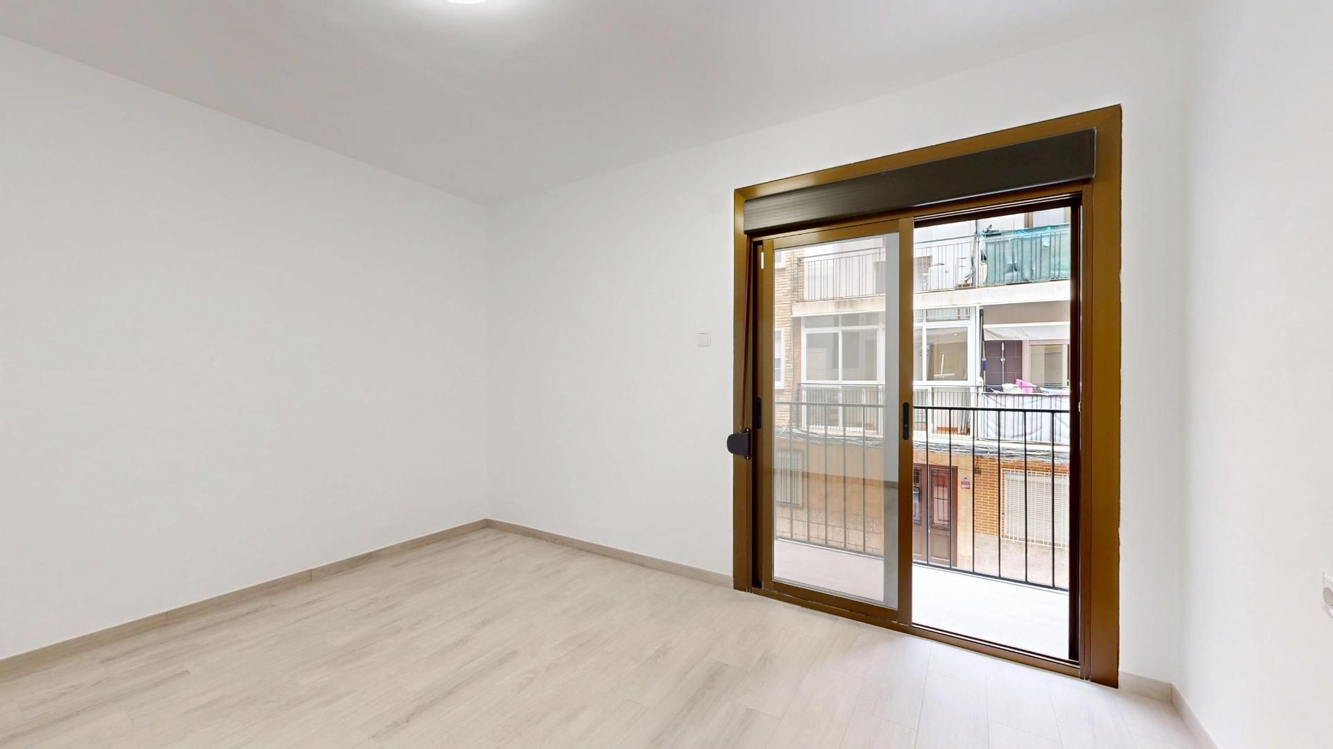 Bedroom of Flat for sale in Torrent  with Balcony and Alarm