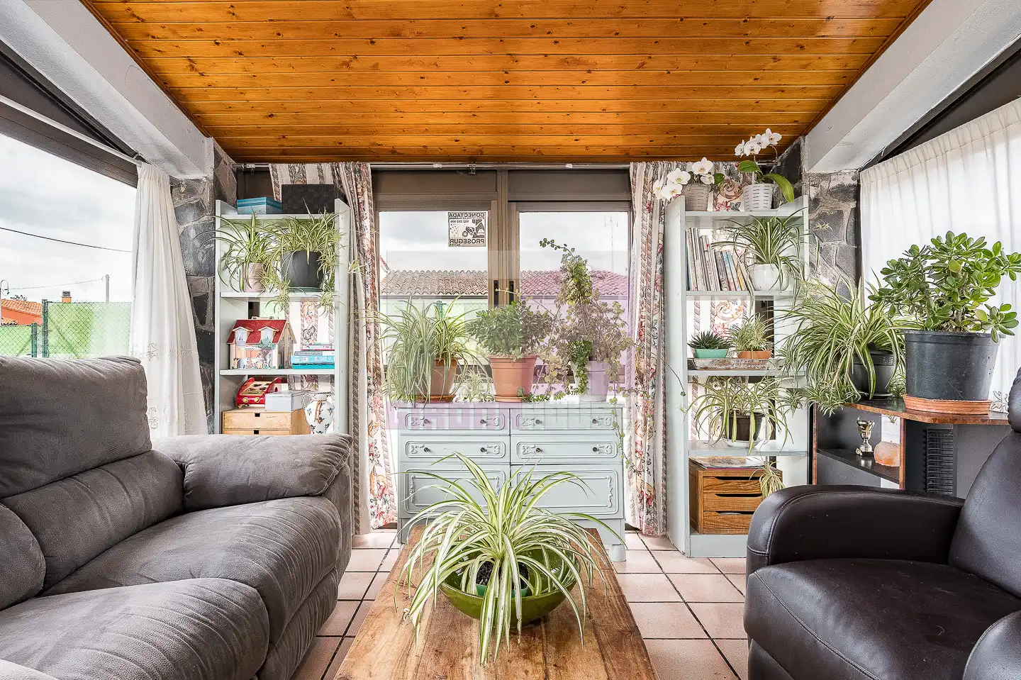 Living room of Houses for sale in Caldes de Malavella  with Air Conditioner, Heating and Private garden