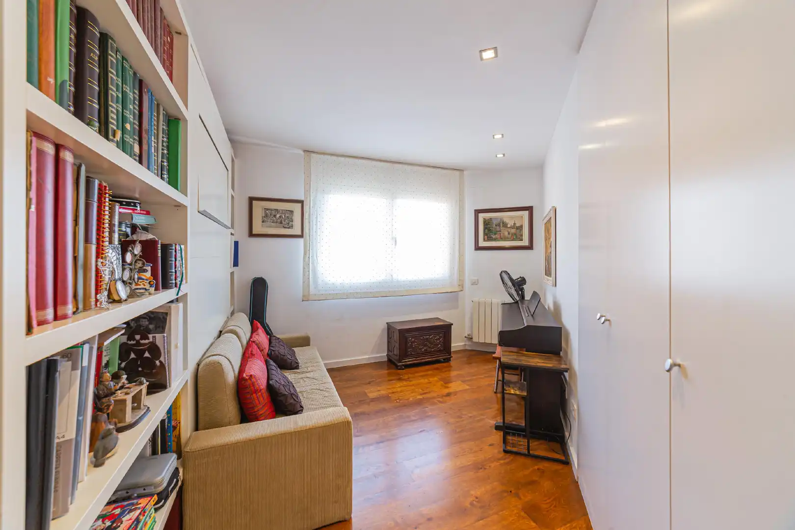 Sala d'estar de Àtic en venda en Barcelona amb Aire condicionat, Calefacció i Parquet